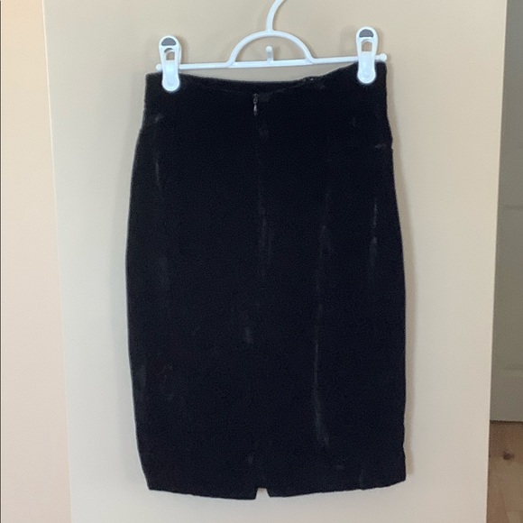 JIKI Monte Carlo Skirt - Picture 2 of 3